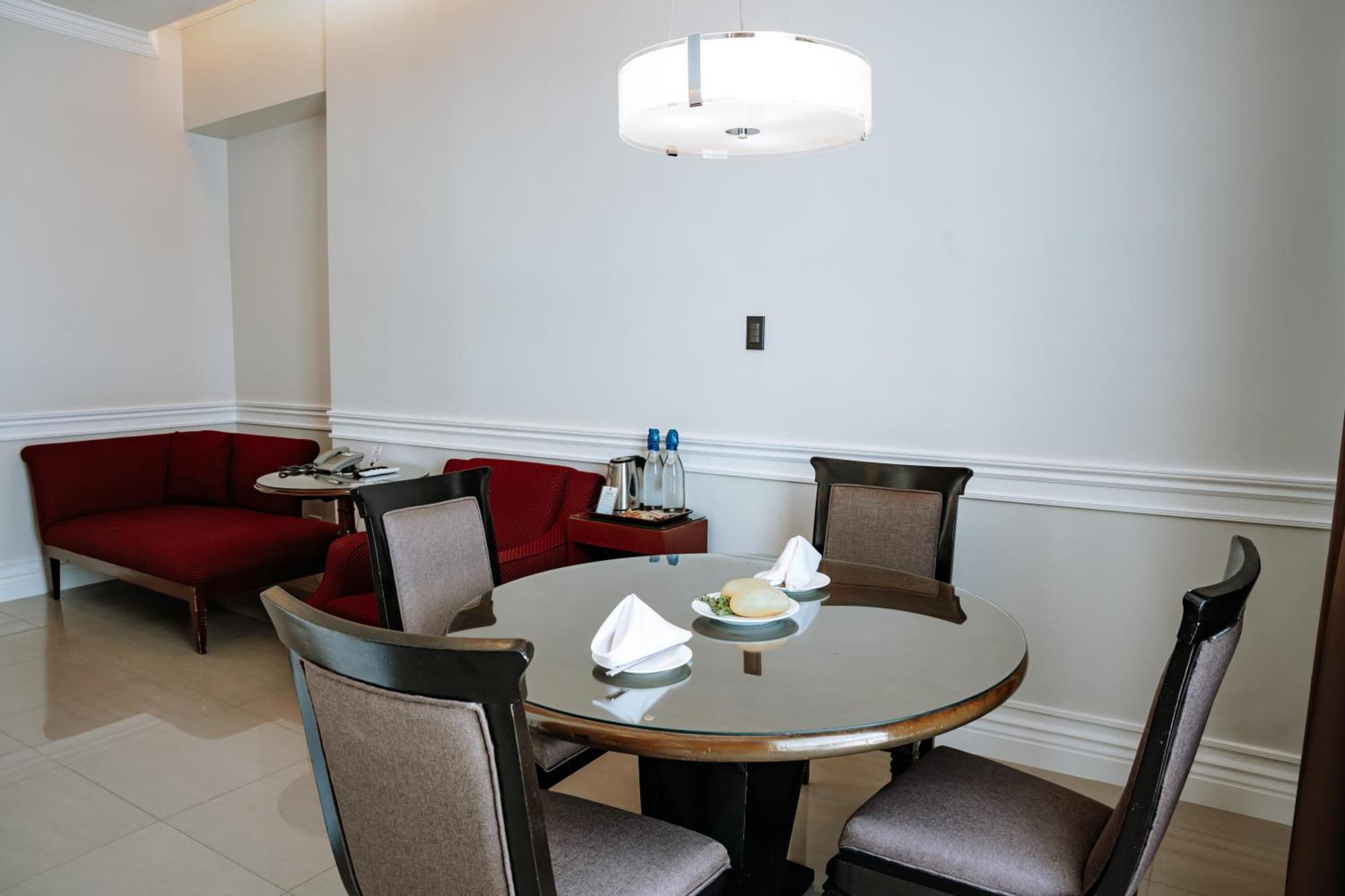 MetroCentre Hotel Tagbilaran Extérieur photo
