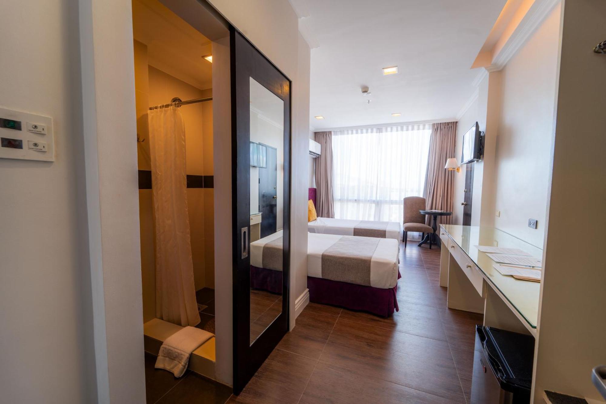 MetroCentre Hotel Tagbilaran Extérieur photo